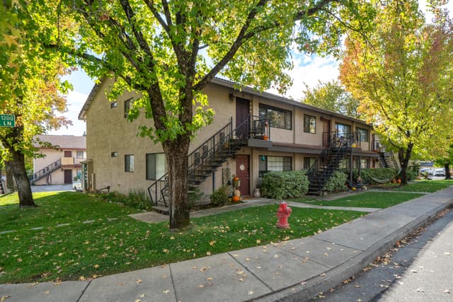 1285 Lancers Lane