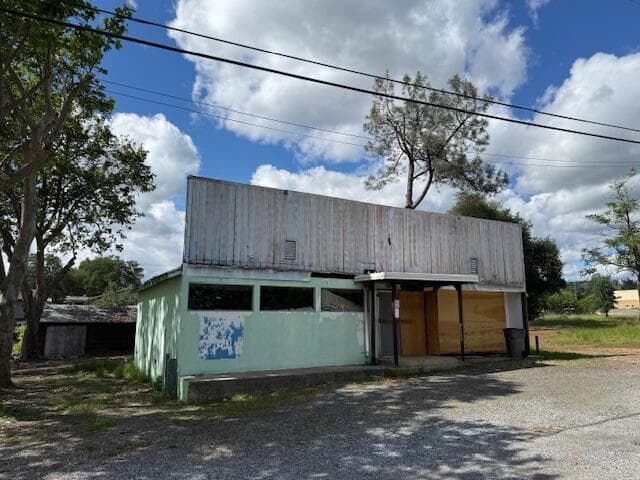 1812 Cascade Boulevard