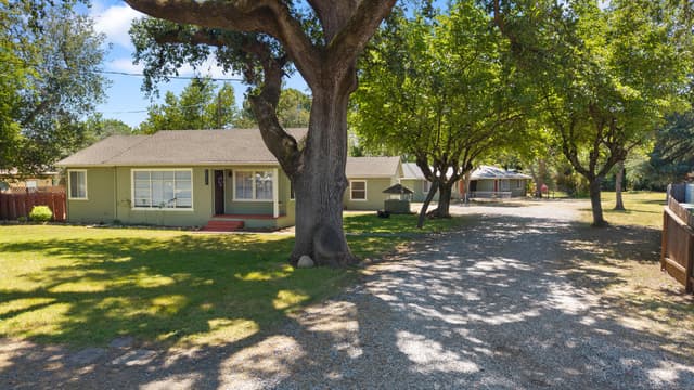3475 Nicolet Lane