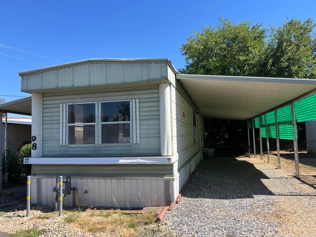 481 Twin View Boulevard