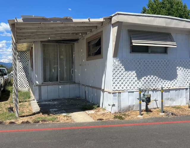 481 Twin View Boulevard