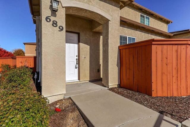 689 Mission De Oro Drive