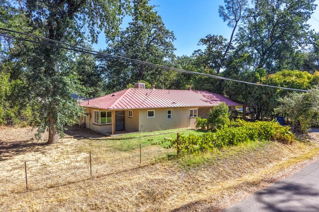 6151 Emerald Lane