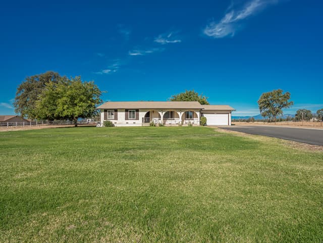 3404 Majestic Oak Circle