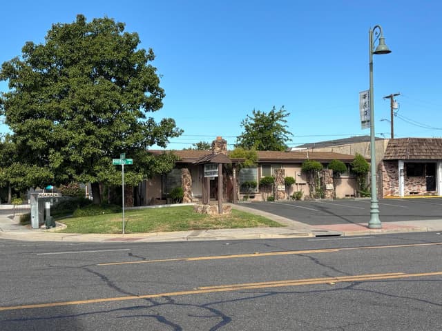 2060 Hilltop Drive