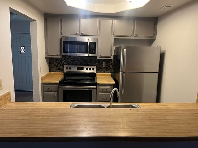 1275 Wurch Way