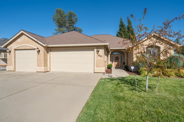 1547 Saint Andrews Drive