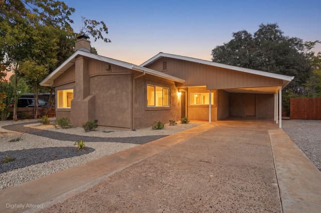2921 Fairway Avenue