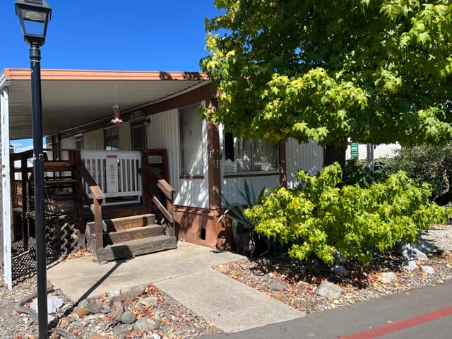 481 Twin View Boulevard