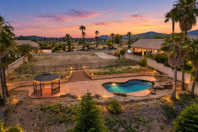 871 Santa Cruz Drive