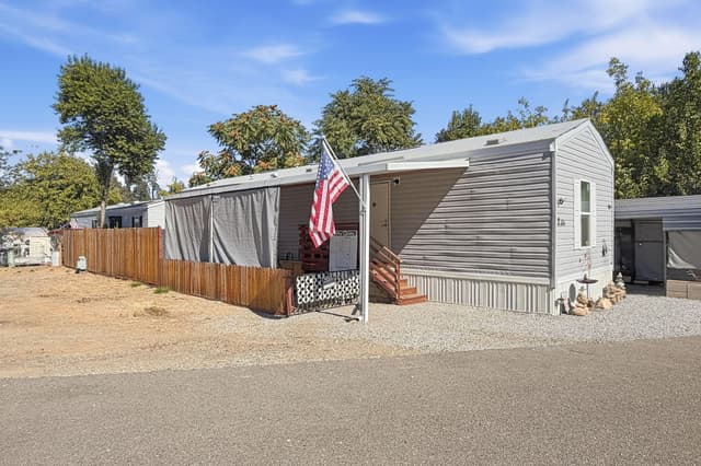 2200 Jewell Lane