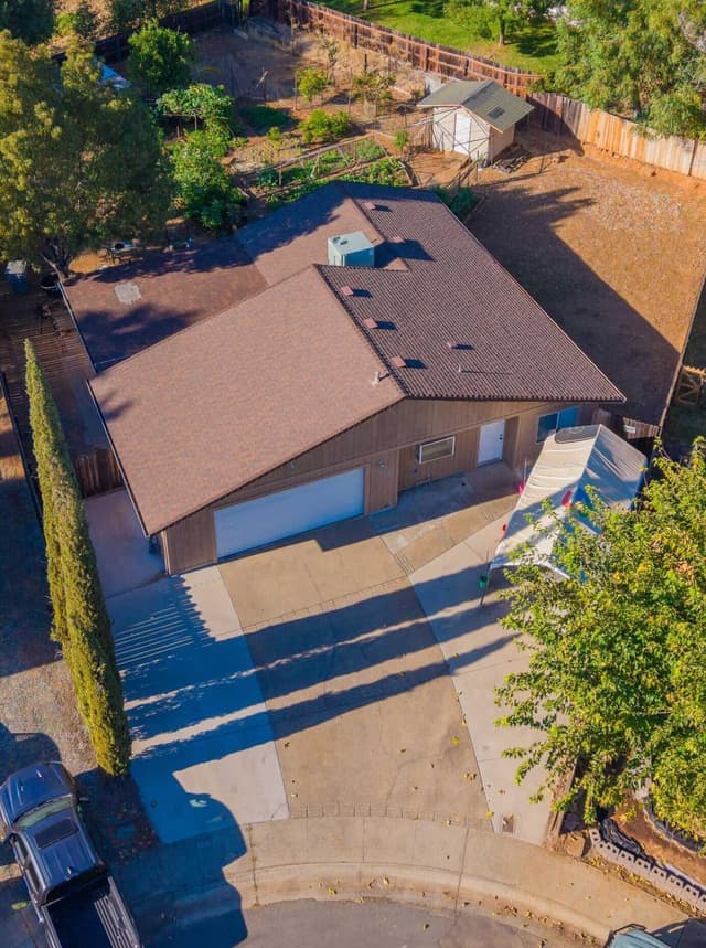 1228 Cedarwood Court